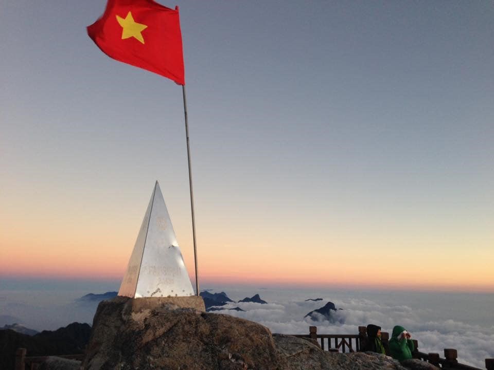 Sun[-]World[-]Fansipan[-]Legend[-]giảm[-]tới[-]50%[-]giá[-]vé[-]cáp[-]treo,[-]“săn[-]mây”[-]mùa[-]này[-]tuyệt[-]đỉnh